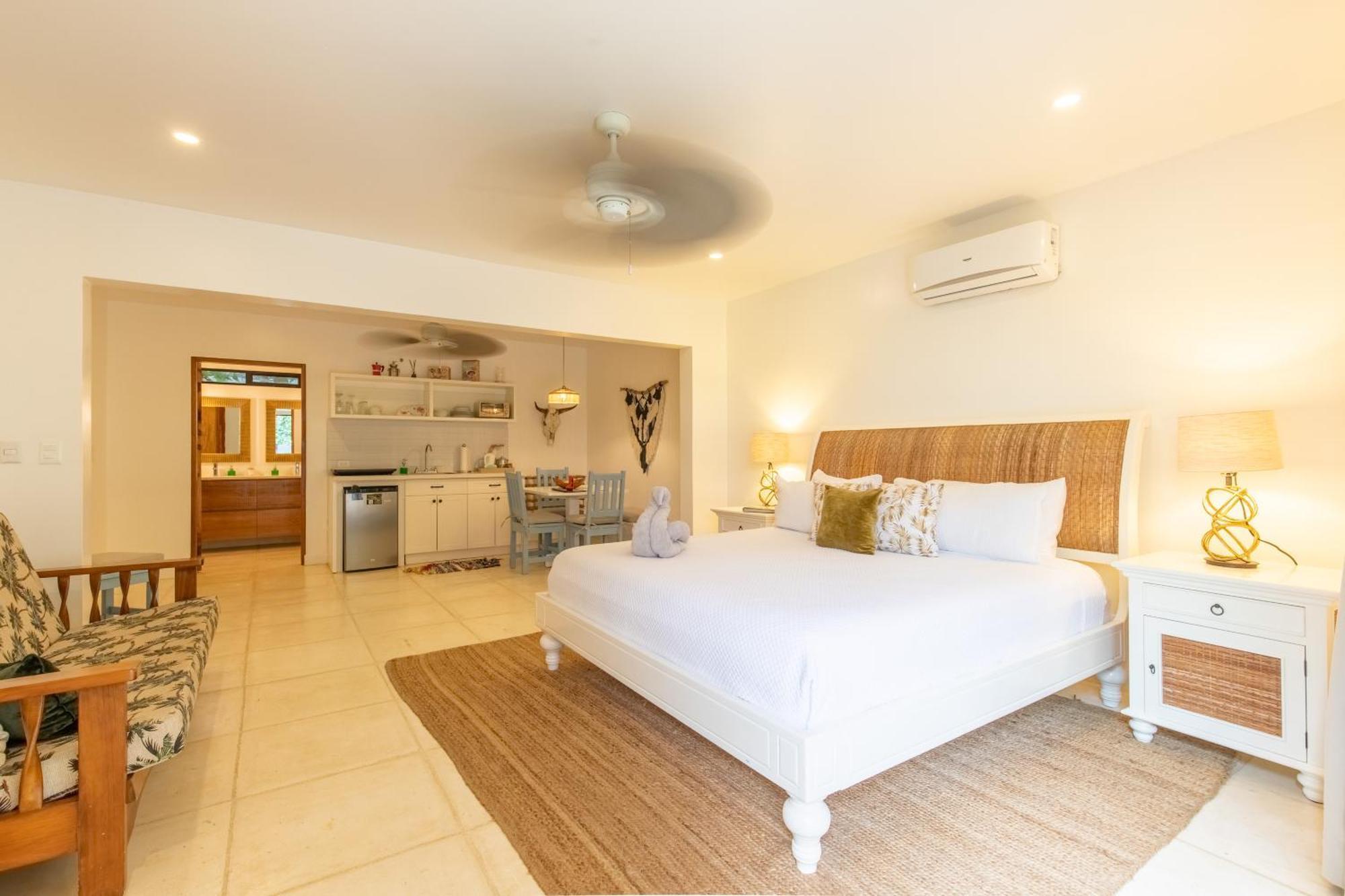 Casa Vitality Bed And Breakfast - Playa Guiones, Nosara - 4 Minute Walk To The Beach ภายนอก รูปภาพ